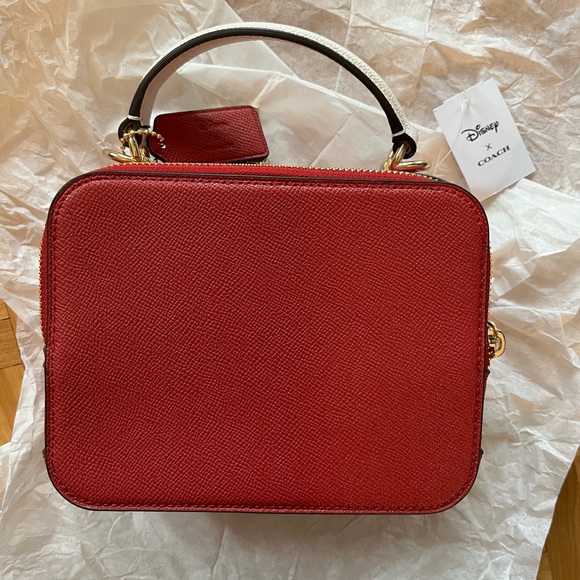 NWT Disney X Coach Box Crossbody With Cruella Motif - Picture 4 of 14